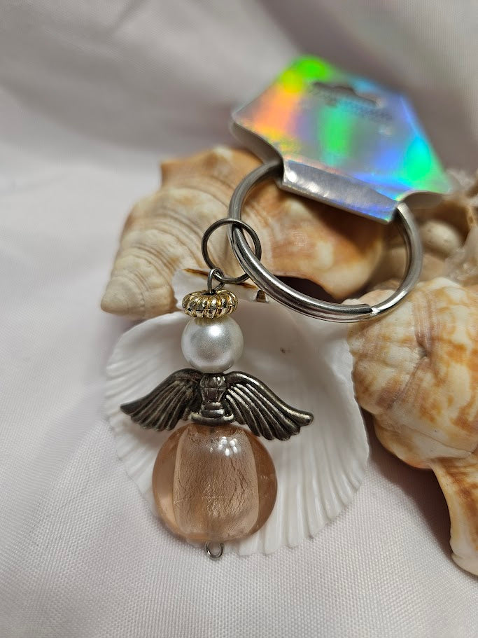Angel Keyring – Champagne Glass & White Pearl