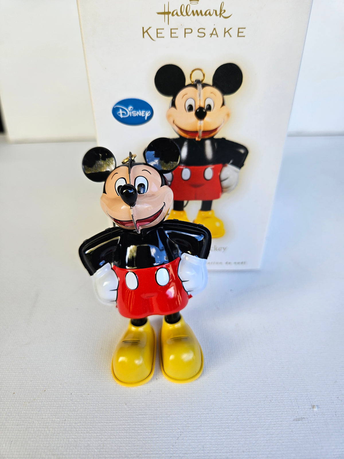 Vintage Tin Mickey – Hallmark Keepsake (2009)