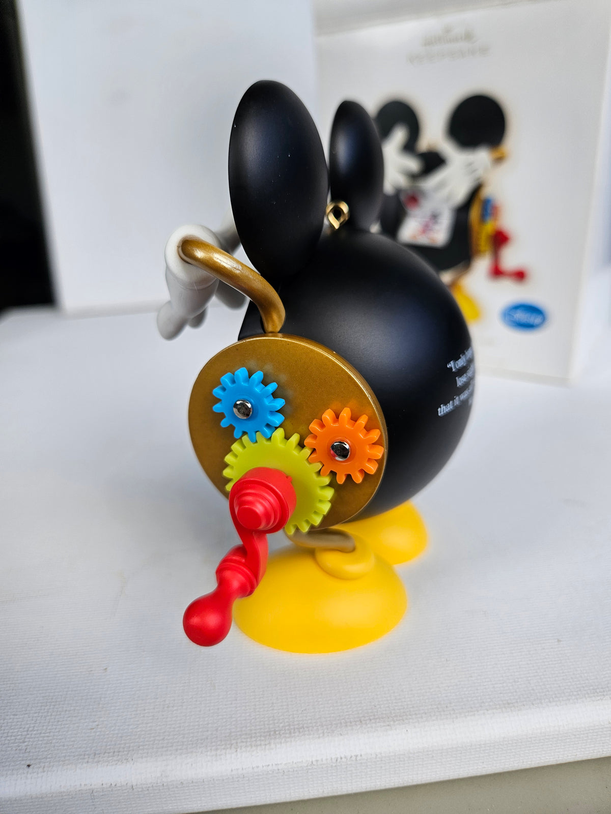 Mickey Mouse Flip‑Card Viewer (Mechanical Toy)