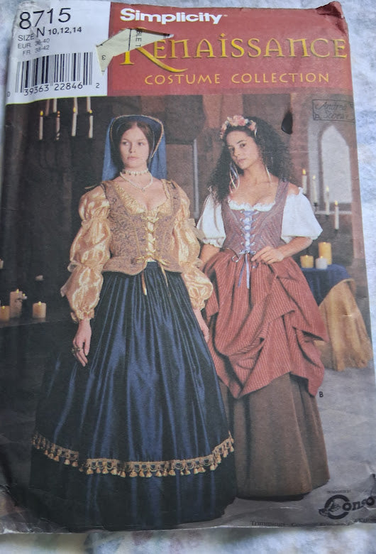 Simplicity 8715 – Renaissance Gown Costume Pattern (Sizes 10–14)