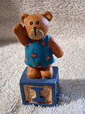 Boyds Bears Resin Alphabet Block Bear – I is for Iris