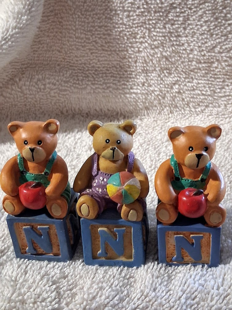 Title:   Boyds Bears Resin Alphabet Block Bear – N is for Nellie – Ball Bear – Letter N Figurine